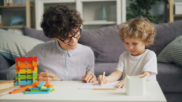 Retard de langage : identifier les signes précoces chez l'enfant